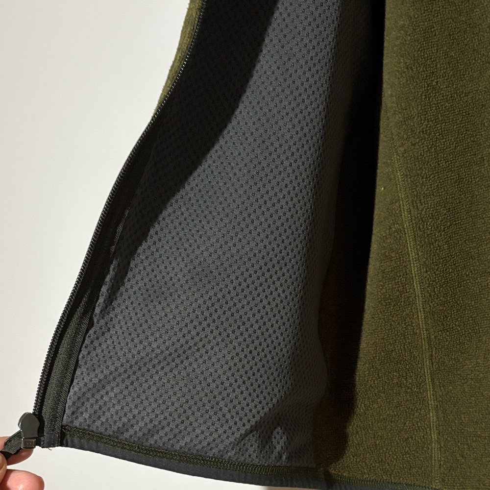 Arc'teryx Forest Green Performance Jacket - image 12